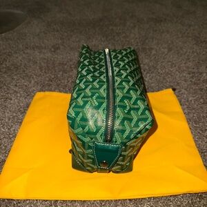 Green goyard Pouch